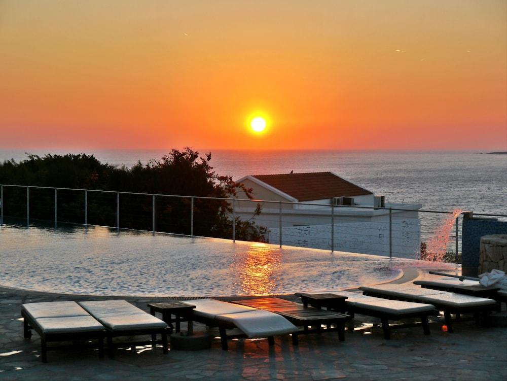 Theo Sunset Bay Hotel Kissonerga Ngoại thất bức ảnh