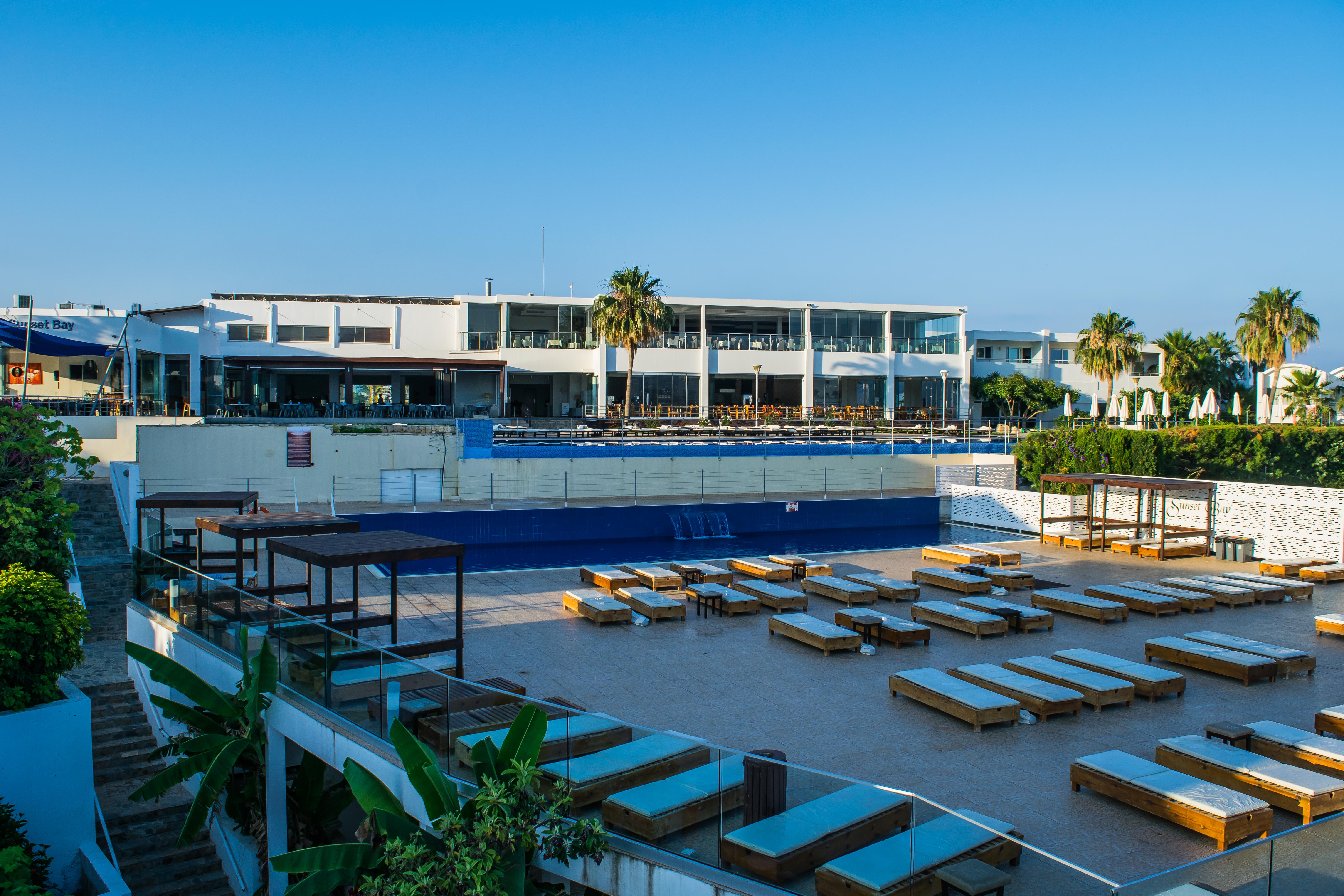 Theo Sunset Bay Hotel Kissonerga Ngoại thất bức ảnh