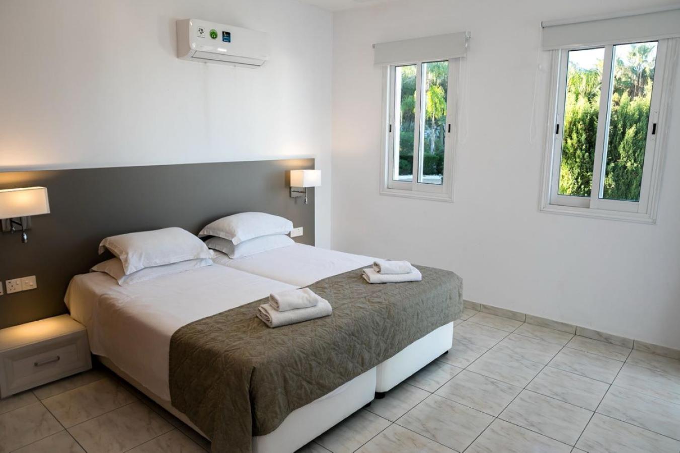 Theo Sunset Bay Hotel Kissonerga Ngoại thất bức ảnh
