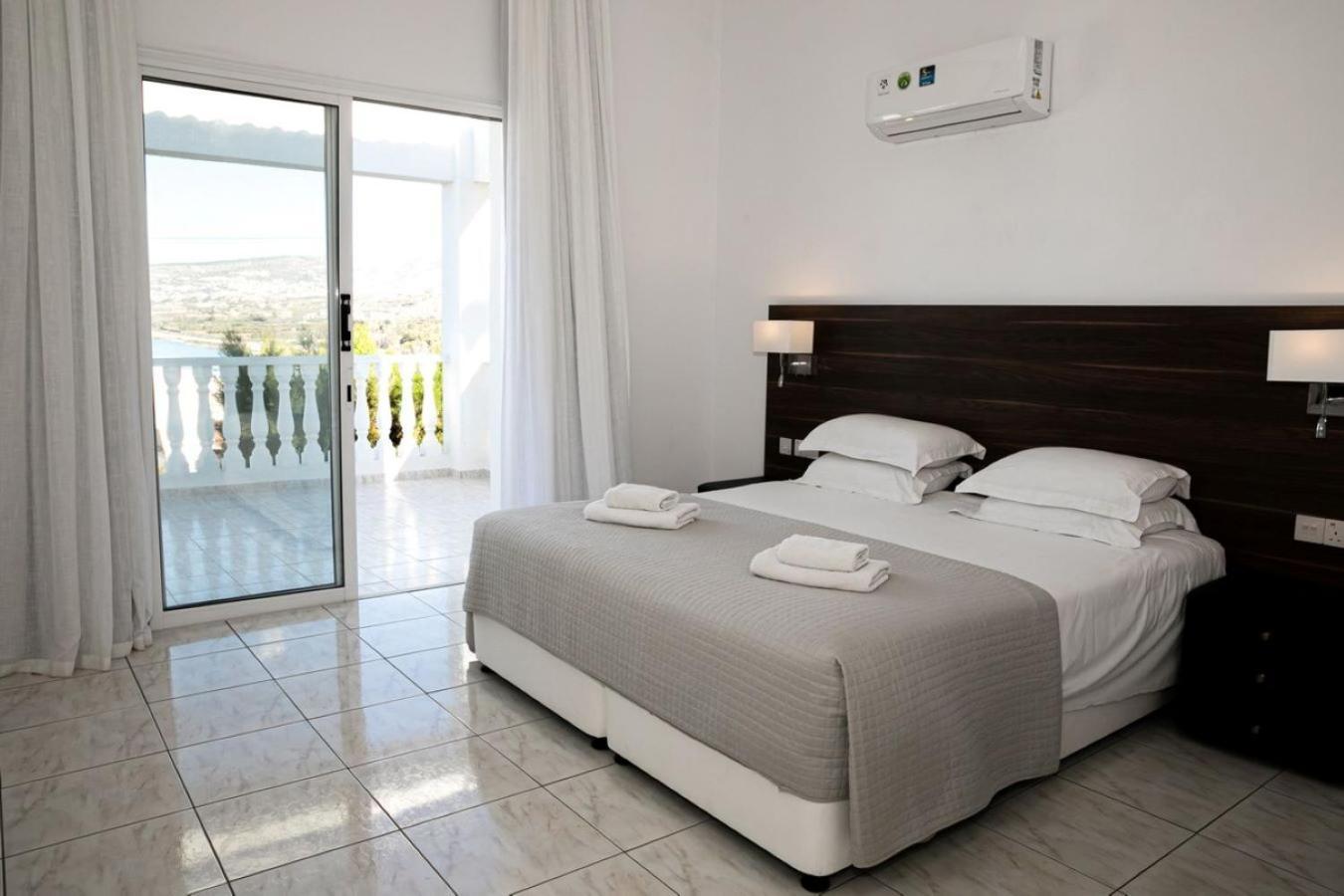 Theo Sunset Bay Hotel Kissonerga Ngoại thất bức ảnh