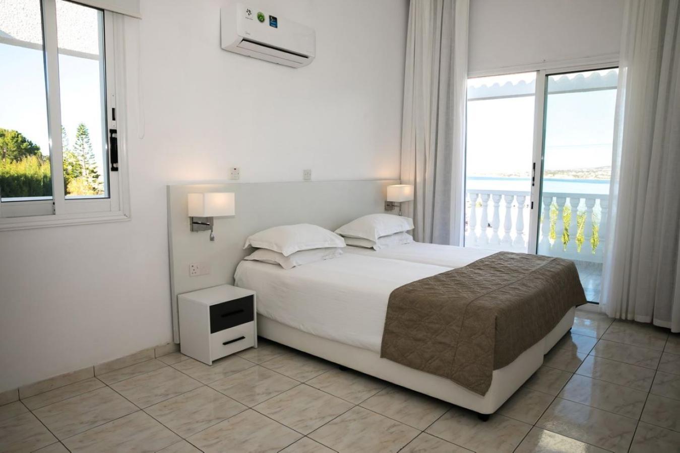 Theo Sunset Bay Hotel Kissonerga Ngoại thất bức ảnh
