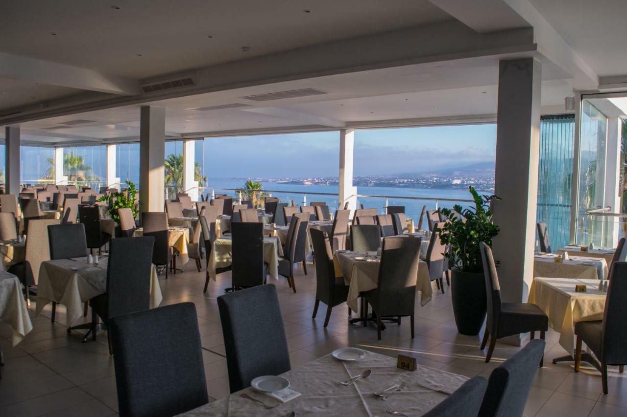 Theo Sunset Bay Hotel Kissonerga Ngoại thất bức ảnh