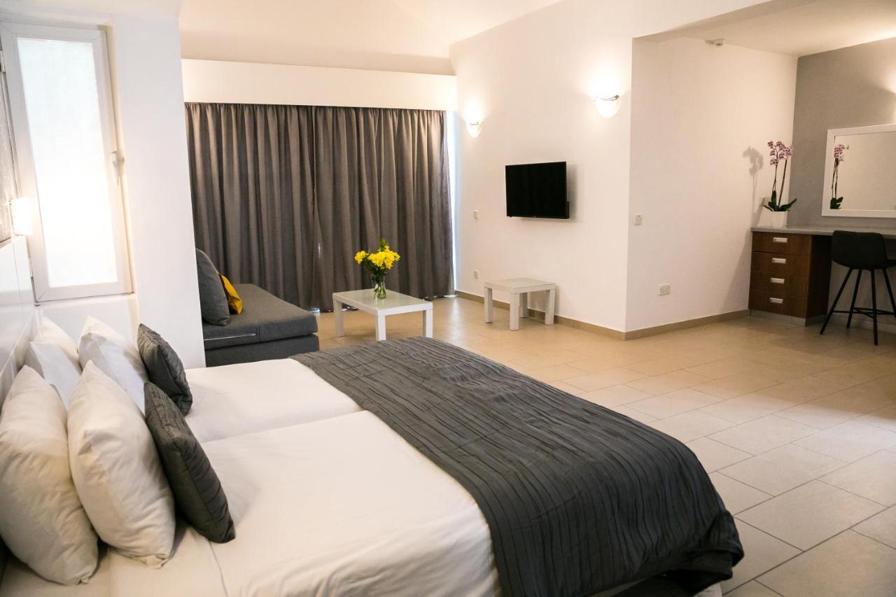Theo Sunset Bay Hotel Kissonerga Ngoại thất bức ảnh