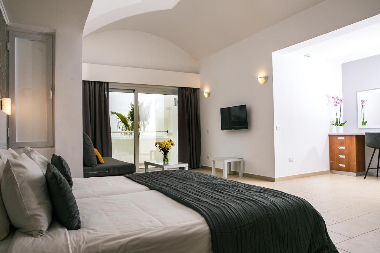 Theo Sunset Bay Hotel Kissonerga Ngoại thất bức ảnh